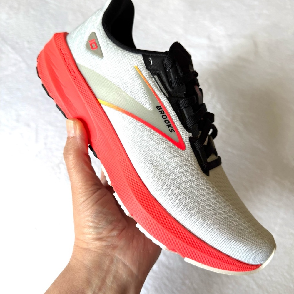 Brooks Womens Launch 10 Running Shoe Sz 8 - Picture 3 of 12